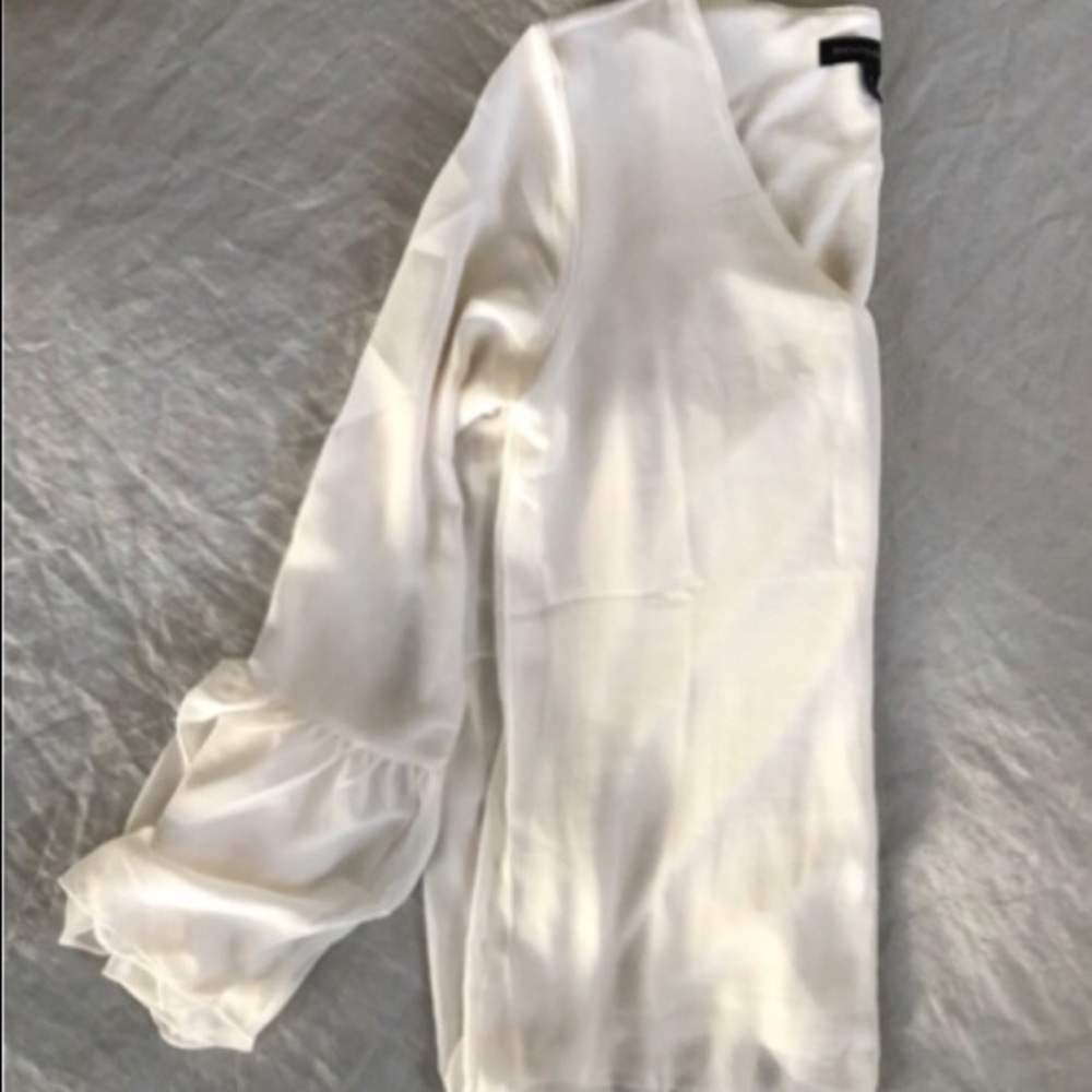 Banana Republic Small White Bell Sleeve Blouse